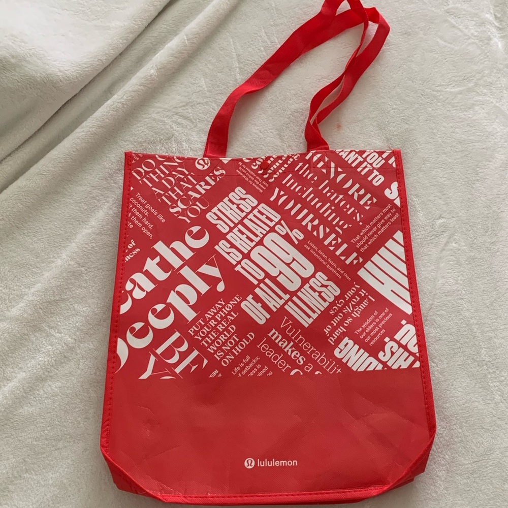 FWP OF $25+ lululemon medium sized LOVE tote - Picture 2 of 3